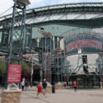 arizona-governor-signs-500-million-bill-for-chase-field-renovations