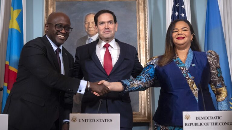 congo-and-rwanda-sign-us-mediated-peace-accord