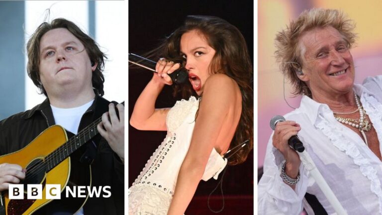 glastonbury-2023-capaldi-s-emotional-return-star-studded-sightings-and-quirky-highlights