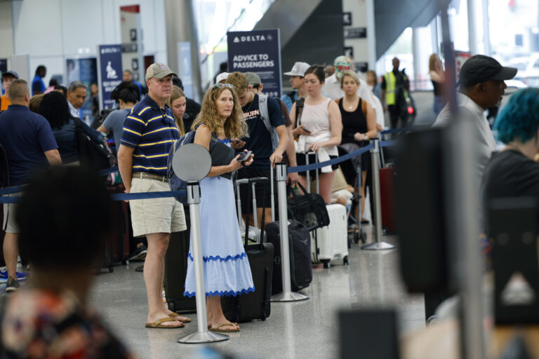 severe-storms-disrupt-nearly-400-flights-at-atlanta-s-hartsfield-jackson-airport