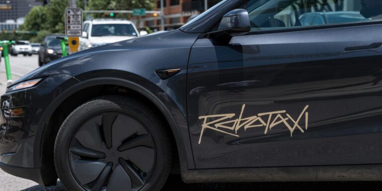 tesla-s-robotaxi-launch-sparks-nhtsa-s-attention-amid-safety-concerns