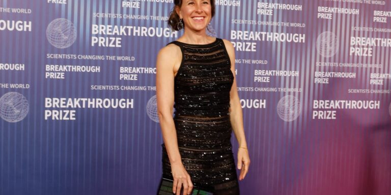 anne-wojcicki-to-reacquire-23andme-amid-bankruptcy-and-privacy-concerns