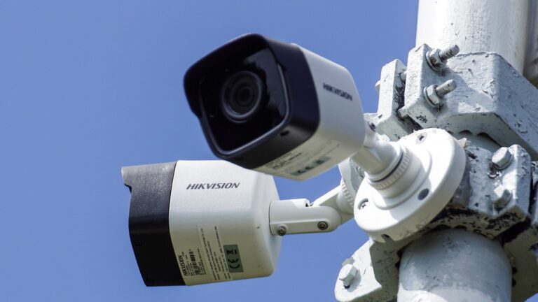 canada-orders-hikvision-to-halt-operations-amid-security-concerns