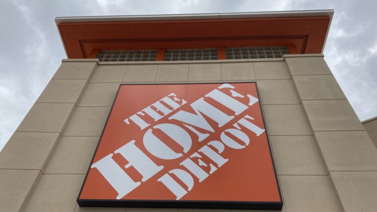 home-depot-expands-in-building-supply-with-5-billion-gms-acquisition