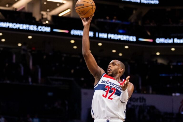 NBA: Washington Wizards at Charlotte Hornets