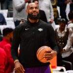 lebron-james-opts-into-52-6-million-option-extends-lakers-tenure