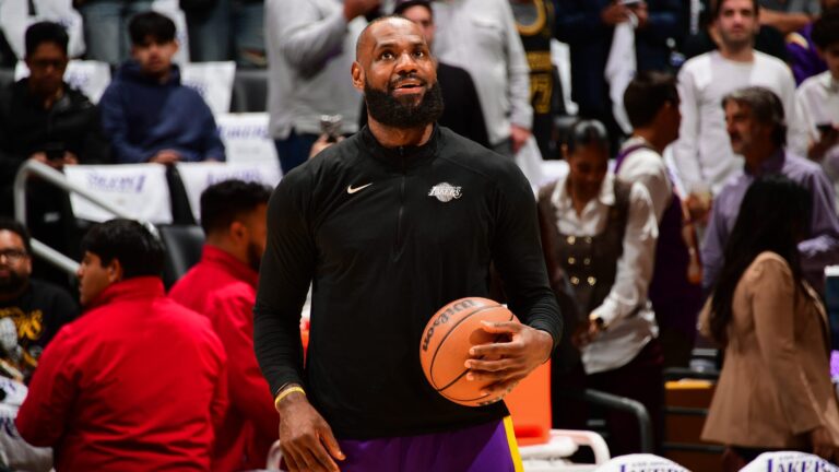lebron-james-opts-into-52-6-million-option-extends-lakers-tenure