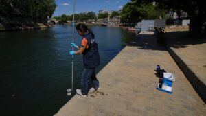 river-seine-reopens-for-public-swimming-after-century-long-ban
