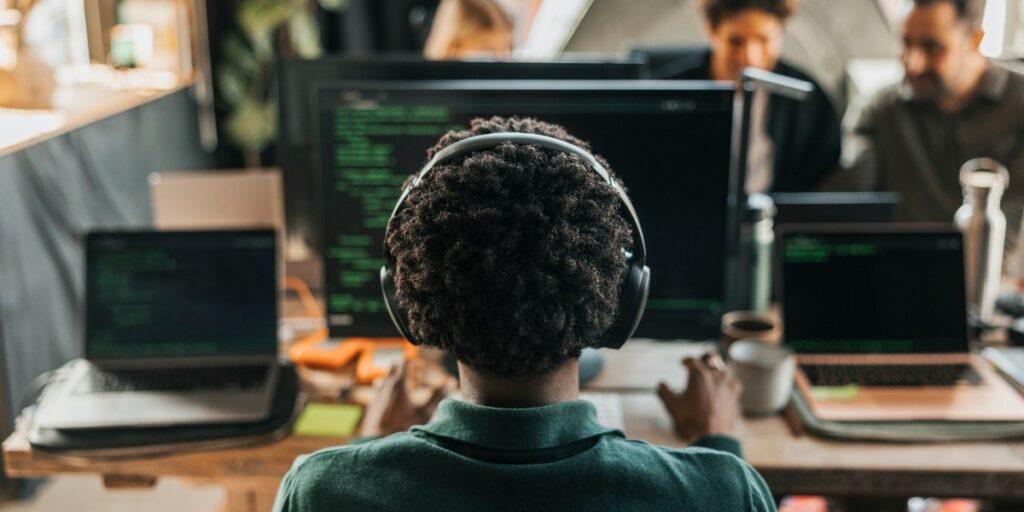 silicon-valley-engineer-exposed-for-juggling-multiple-startup-jobs-simultaneously