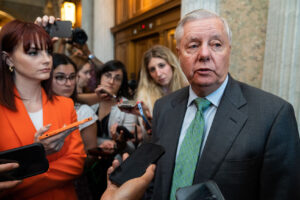 the-persistent-media-spotlight-on-lindsey-graham-a-reflection-on-press-practices