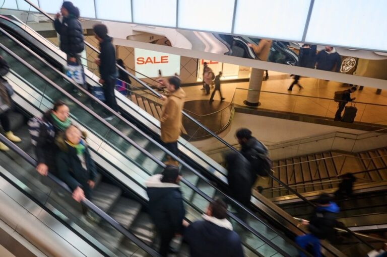 Canadians Brace for Financial Challenges in 2026, MNP Report Reveals